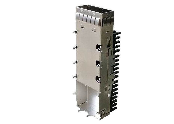 QIFP28 Konnektör için EMI Sekmeleri Tek Bağlantı Noktalı SFP28 Kafes 18.75 mm
